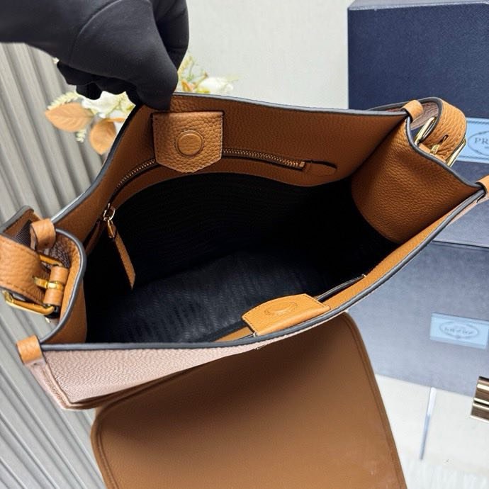 Шкіряна сумка через плече 1BC073 30 см фото 8