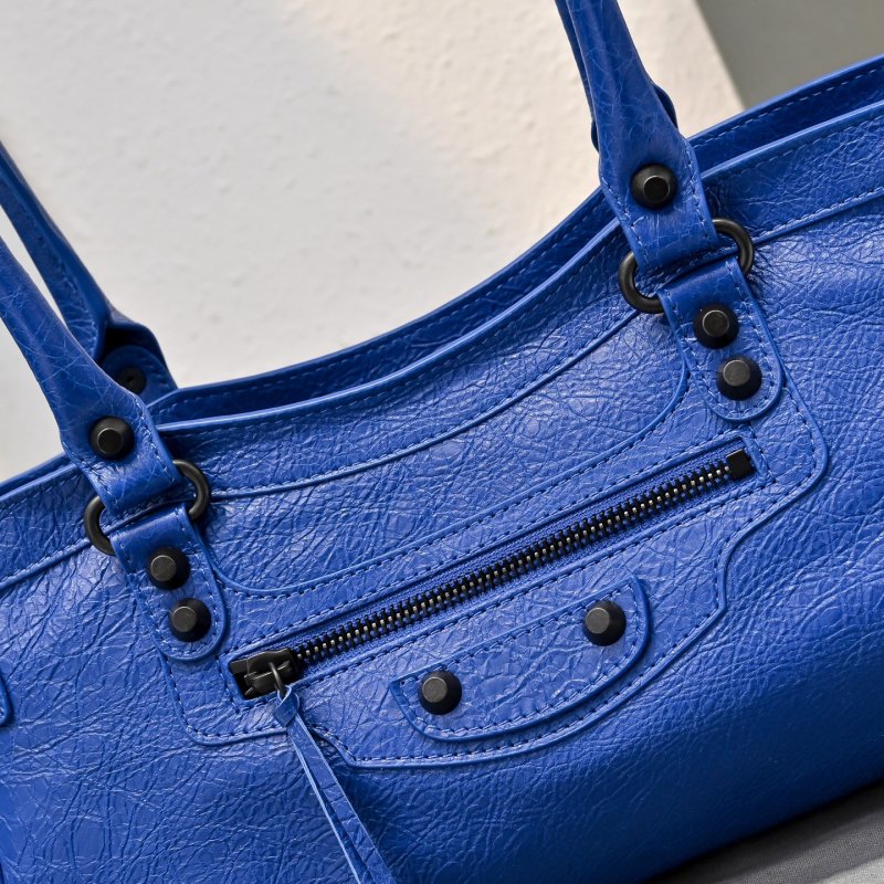 Кожаная сумка через плечо Le City 40 см фото 3