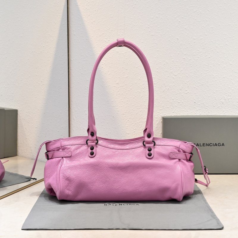 Кожаная сумка через плечо Le City 40 см фото 4