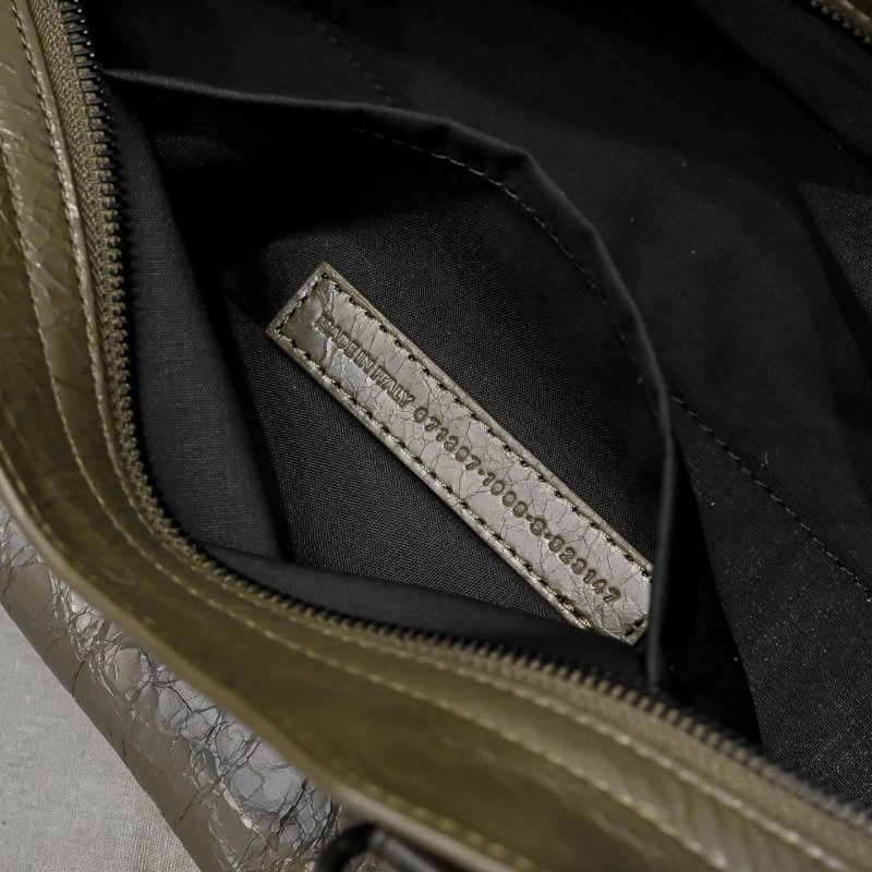 Кожаная сумка через плечо Le City 40 см фото 4