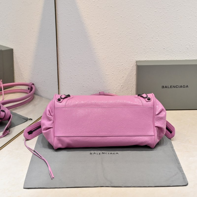 Кожаная сумка через плечо Le City 40 см фото 5