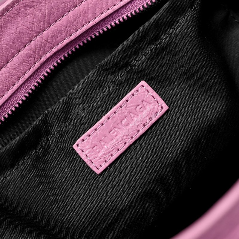 Кожаная сумка через плечо Le City 40 см фото 6