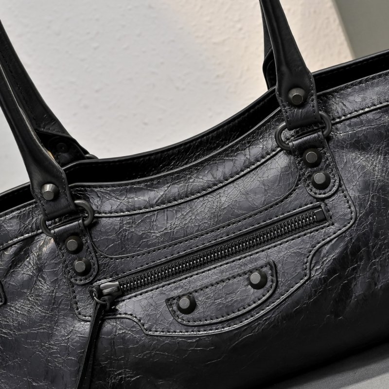 Кожаная сумка через плечо Le City 40 см фото 7