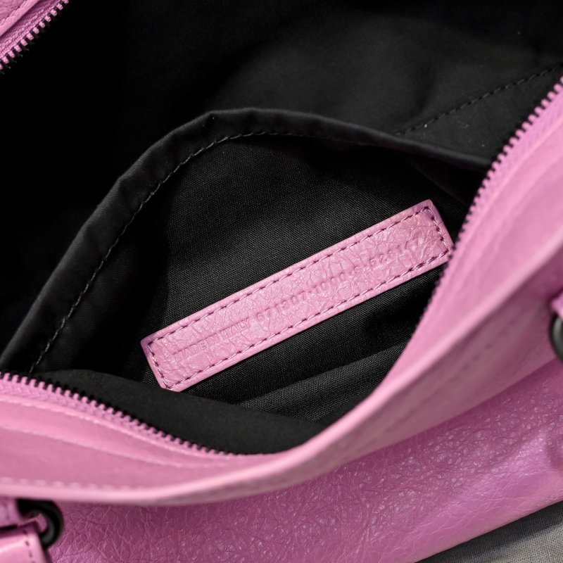 Кожаная сумка через плечо Le City 40 см фото 8