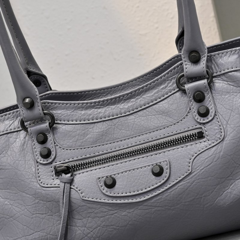 Кожаная сумка через плечо Le City 40 см фото 9