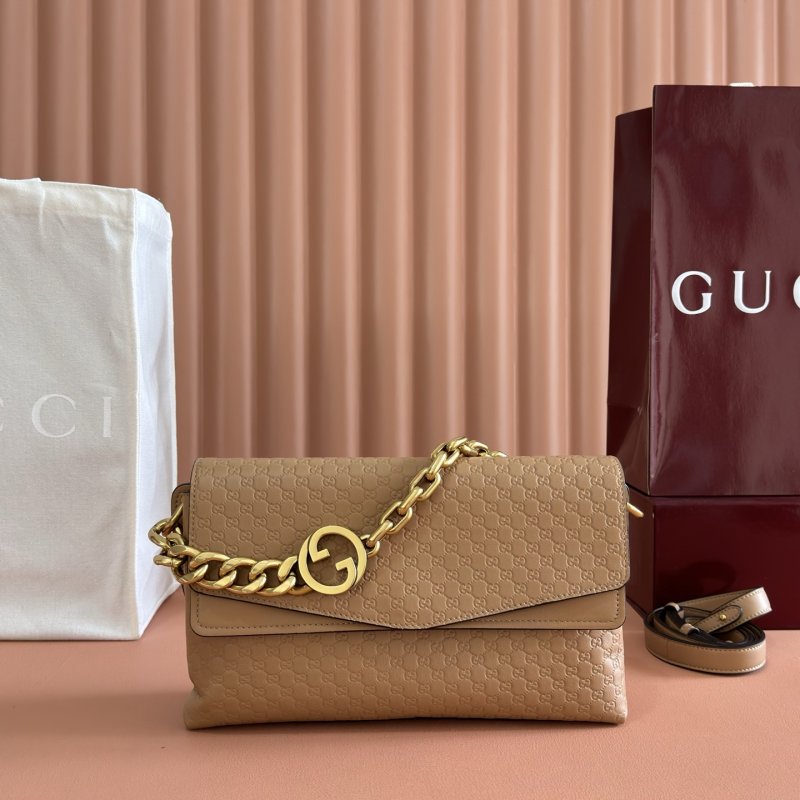 Кожаная сумка через плечо с цепочкой 28 см