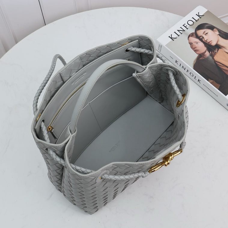 Шкіряна сумка Medium Andiamo 32 см фото 4