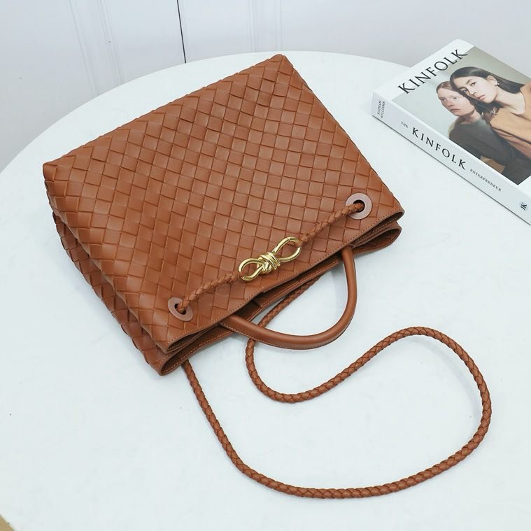 Шкіряна сумка Medium Andiamo 32 см фото 5