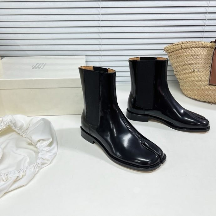 Шкіряні ботильйони Tabi 30