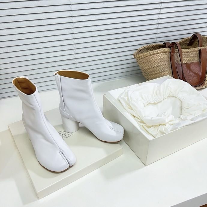 Шкіряні ботильйони Tabi 80