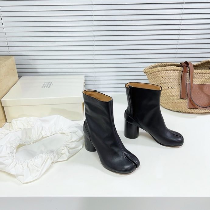 Шкіряні ботильйони Tabi 80