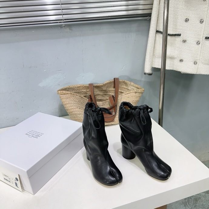 Кожаные ботильоны Tabi Balloon 80