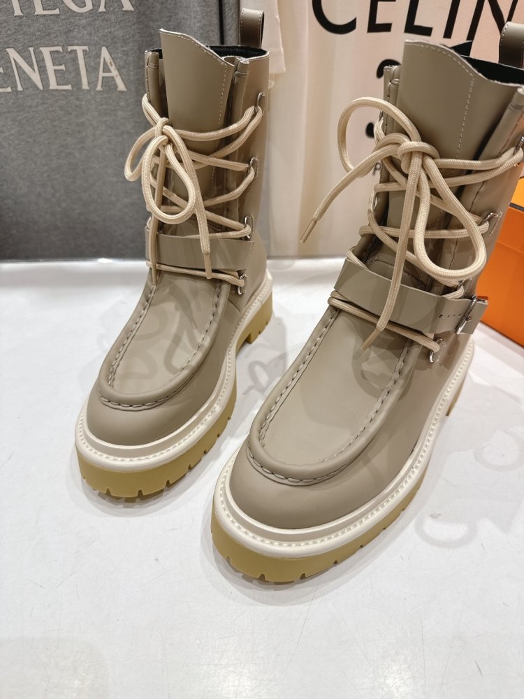 Leather boots Martin on lace фото 6