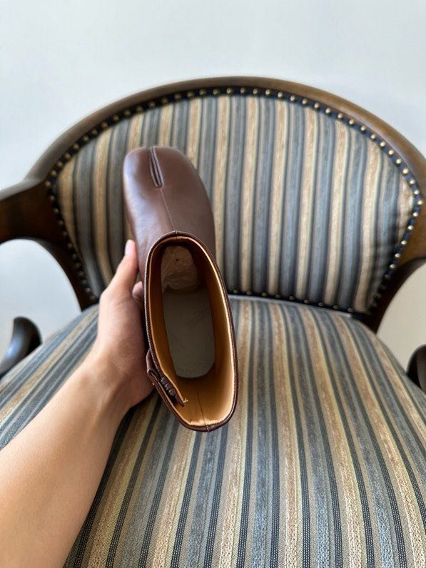 Шкіряні черевики Tabi з роздвоєним носком фото 5