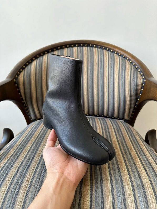 Шкіряні черевики Tabi з роздвоєним носком фото 6