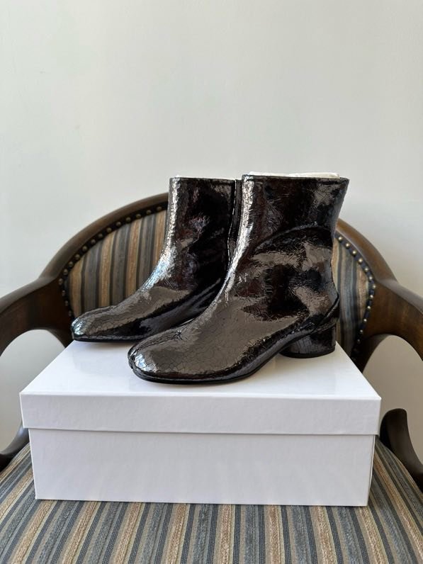 Шкіряні черевики Tabi з роздвоєним носком фото 9