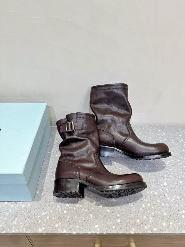 Шкіряні черевики жіночі