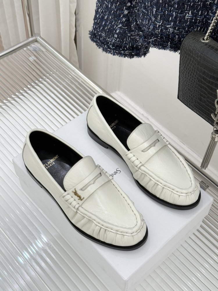 Leather лоферы from gold logo on flat soled фото 3