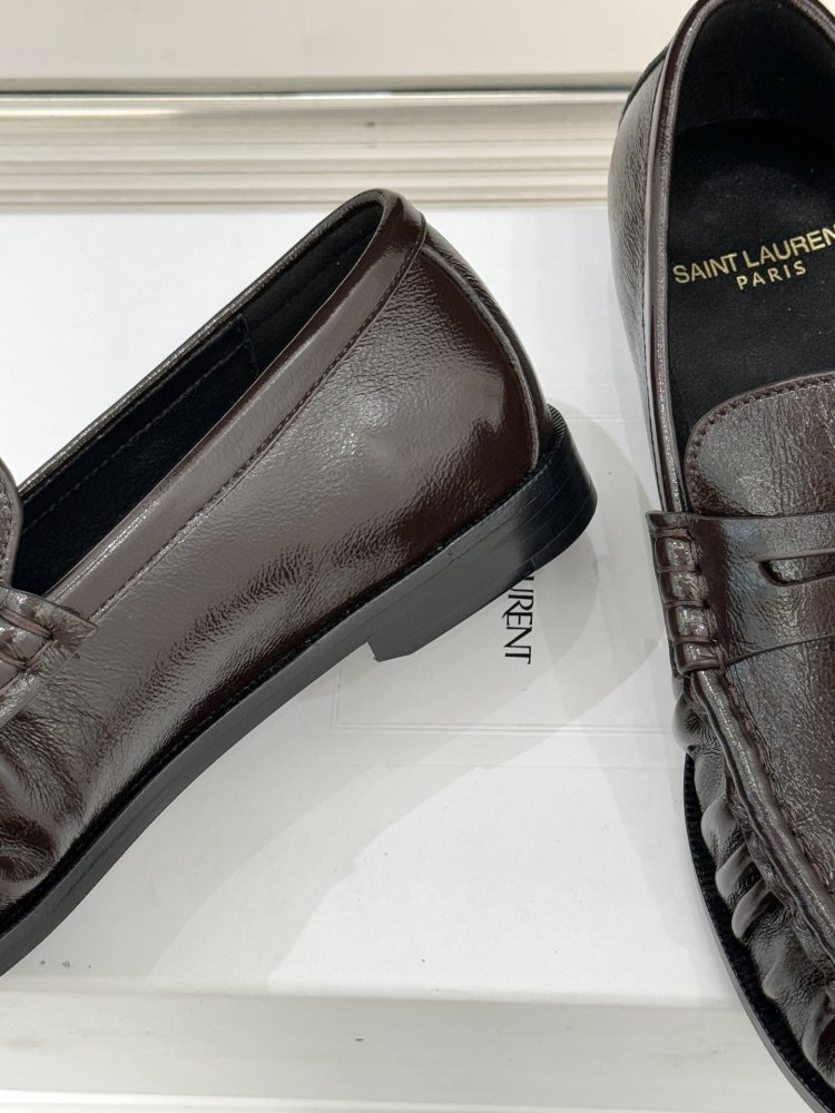 Leather лоферы from gold logo on flat soled фото 6