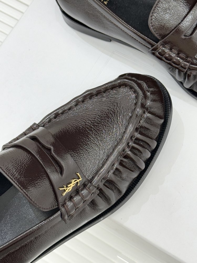 Leather лоферы from gold logo on flat soled фото 7