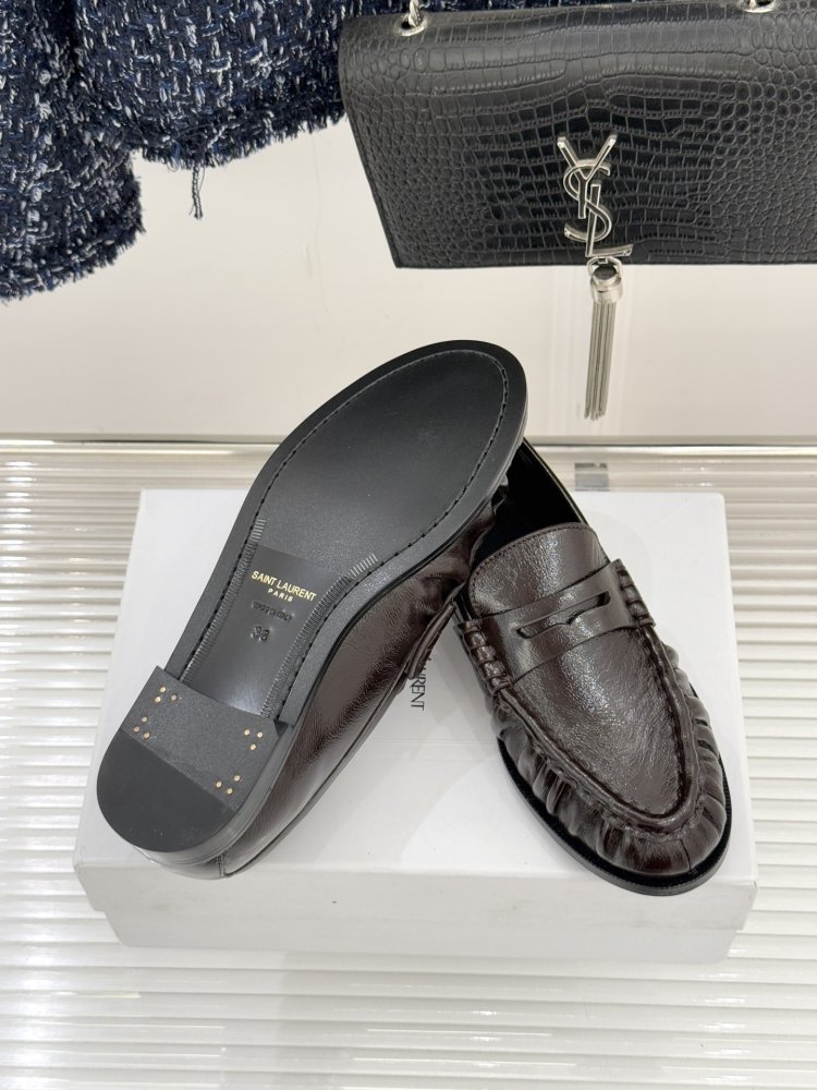 Leather лоферы from gold logo on flat soled фото 9