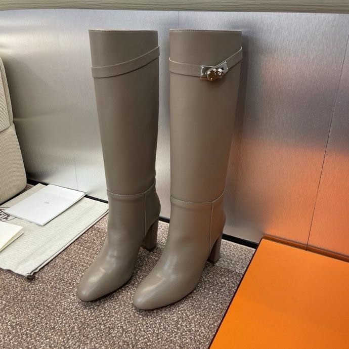 Кожаные сапоги Jumpling с пряжкой Kelly на высоком каблуке фото 2