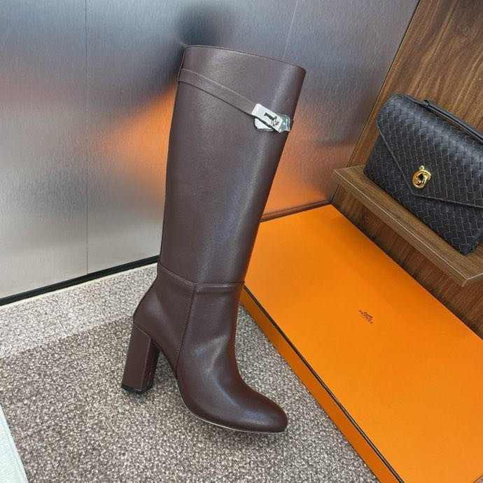 Кожаные сапоги Jumpling с пряжкой Kelly на высоком каблуке фото 3