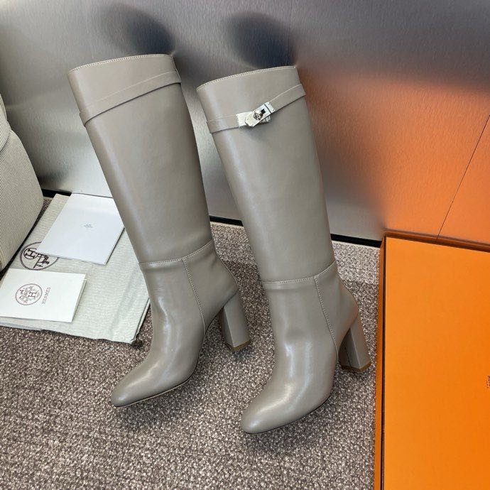 Кожаные сапоги Jumpling с пряжкой Kelly на высоком каблуке фото 3