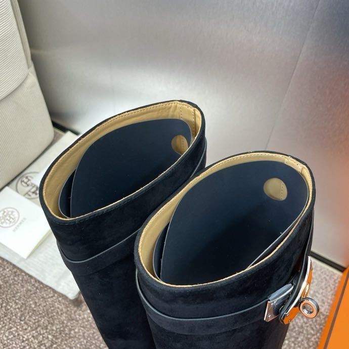 Кожаные сапоги Jumpling с пряжкой Kelly на высоком каблуке фото 4