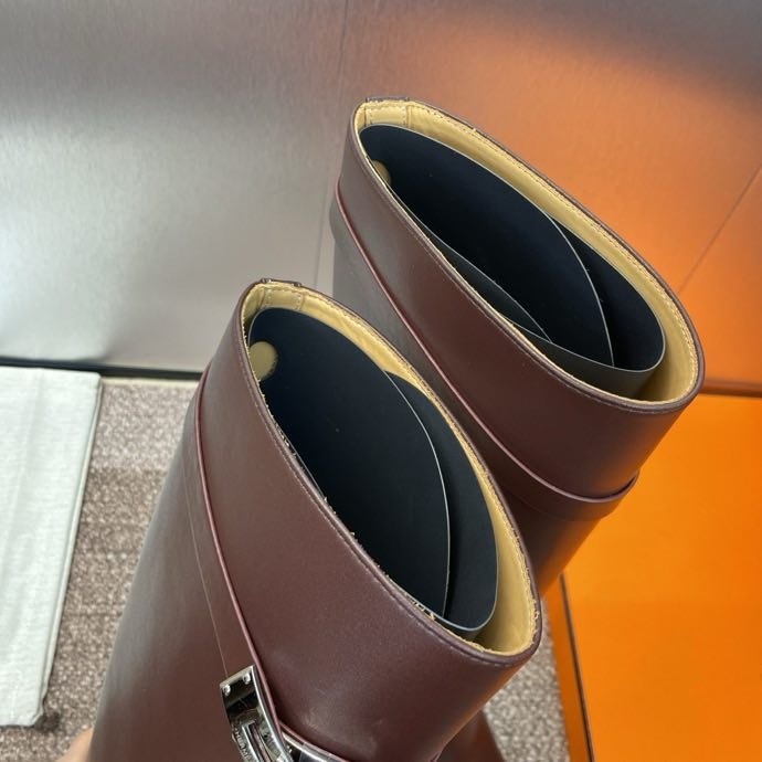 Кожаные сапоги Jumpling с пряжкой Kelly на высоком каблуке фото 8