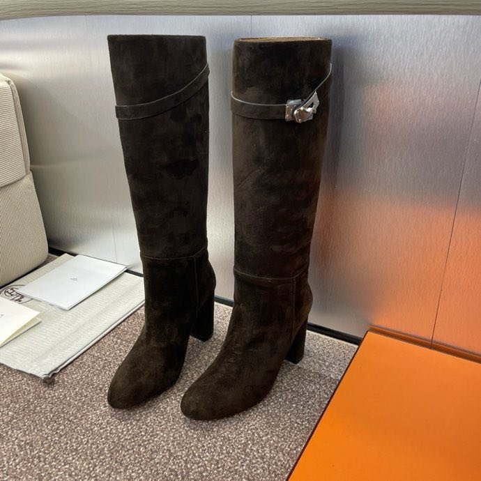 Кожаные сапоги Jumpling с пряжкой Kelly на высоком каблуке фото 9