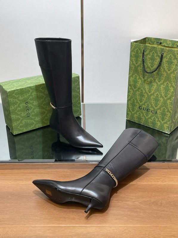 Кожаные сапоги женские на каблуке фото 3