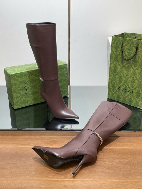 Кожаные сапоги женские на высоком каблуке фото 5