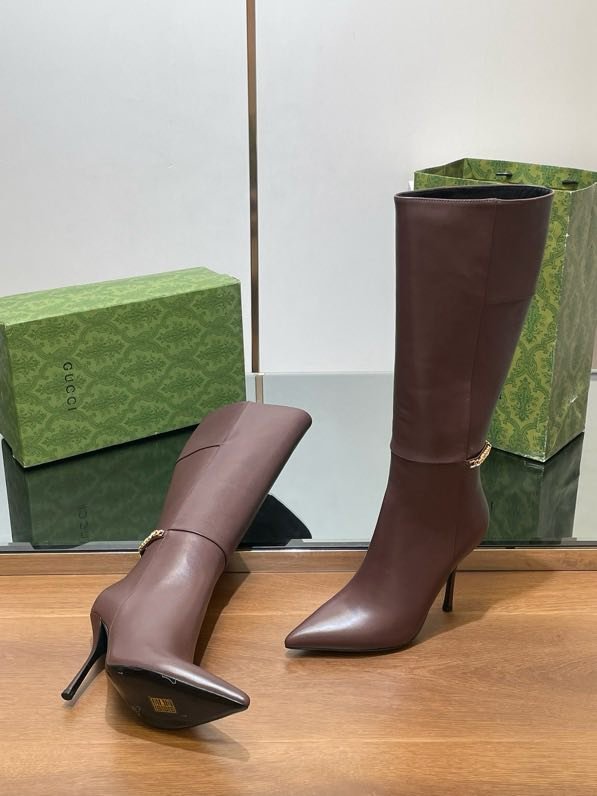 Кожаные сапоги женские на высоком каблуке фото 7