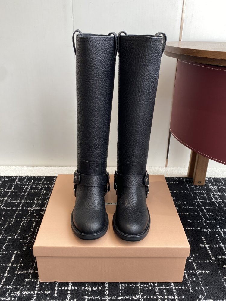 Кожаные сапоги женские фото 2