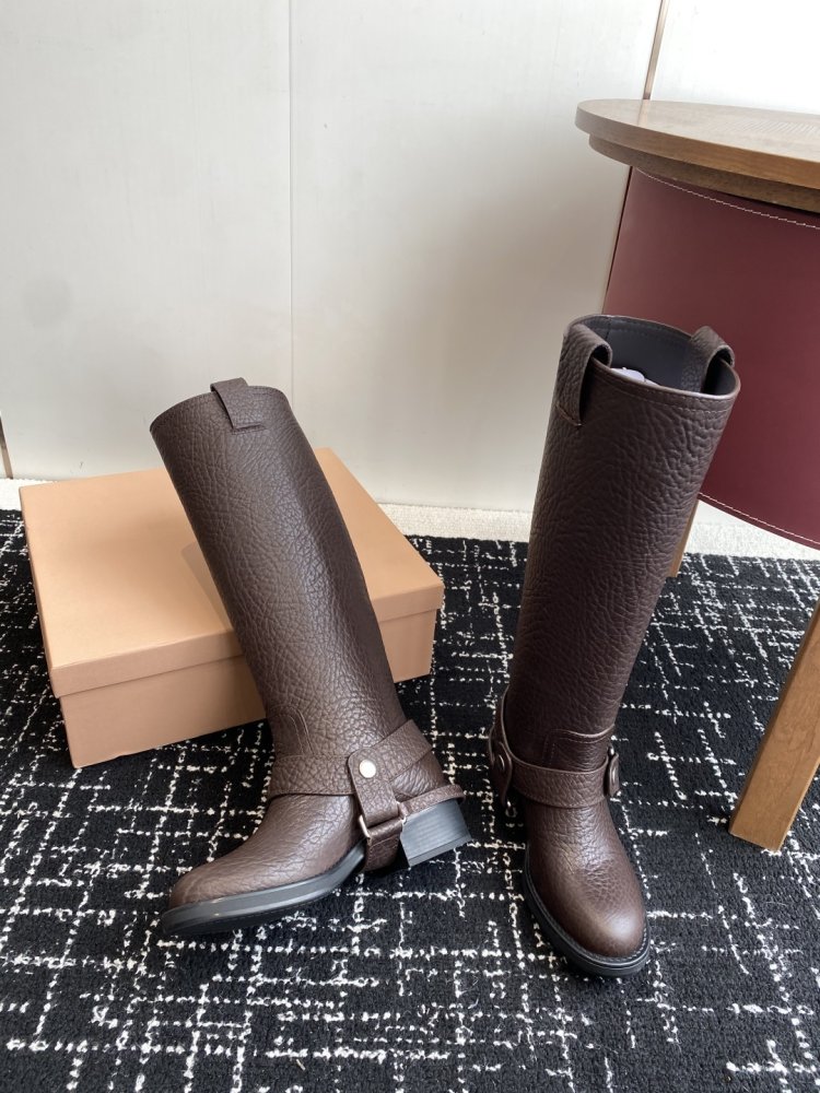 Кожаные сапоги женские фото 5