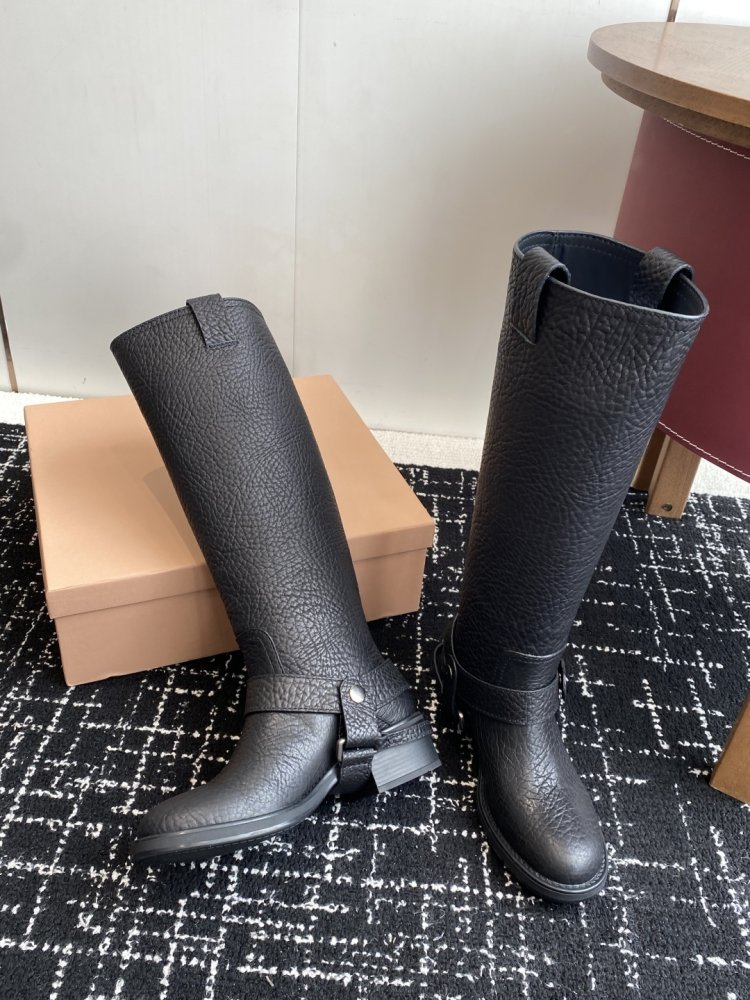 Кожаные сапоги женские фото 5
