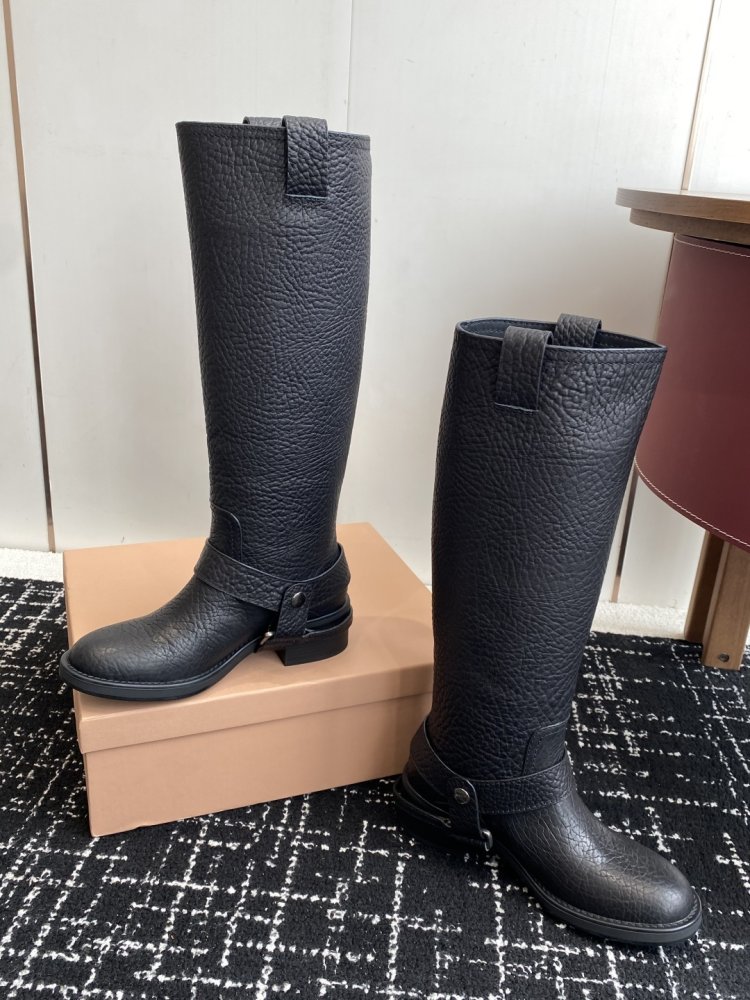 Кожаные сапоги женские фото 6