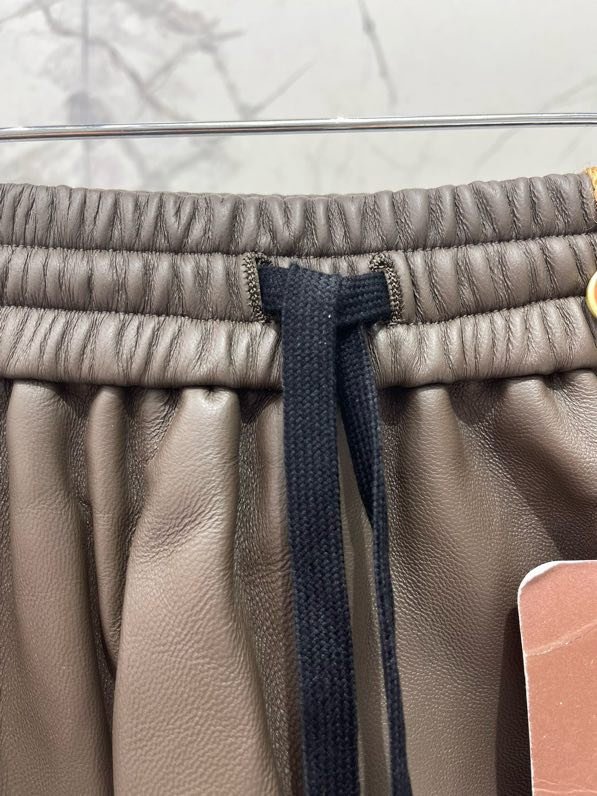 Кожаные шорты женские фото 4