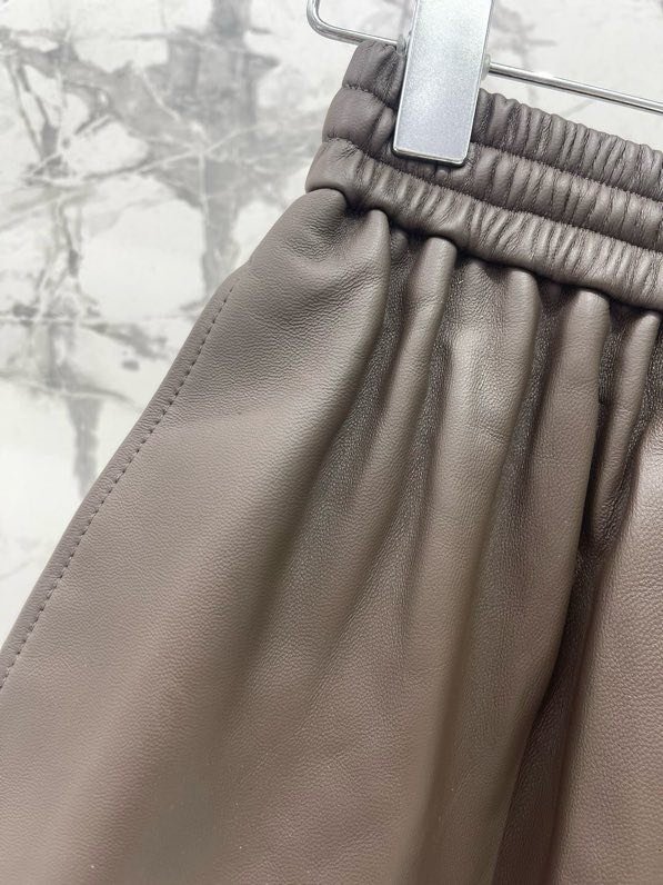 Кожаные шорты женские фото 5