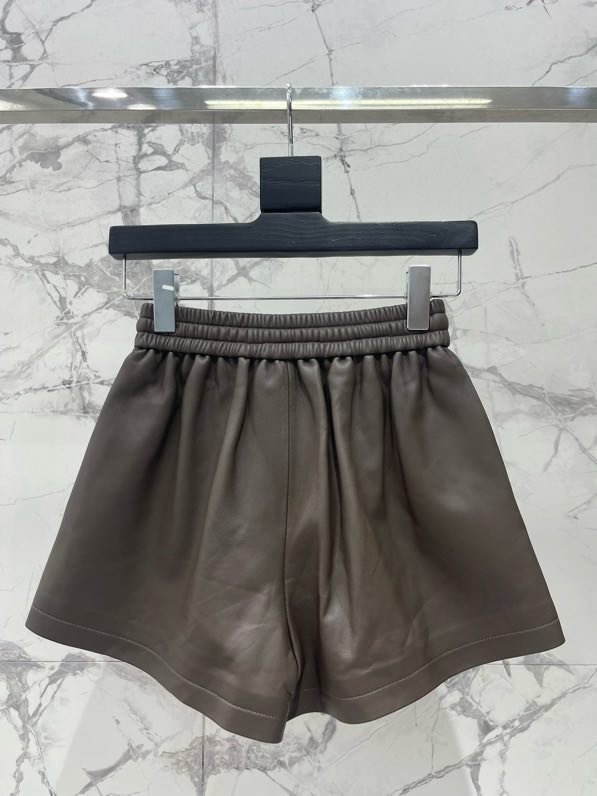 Кожаные шорты женские фото 8