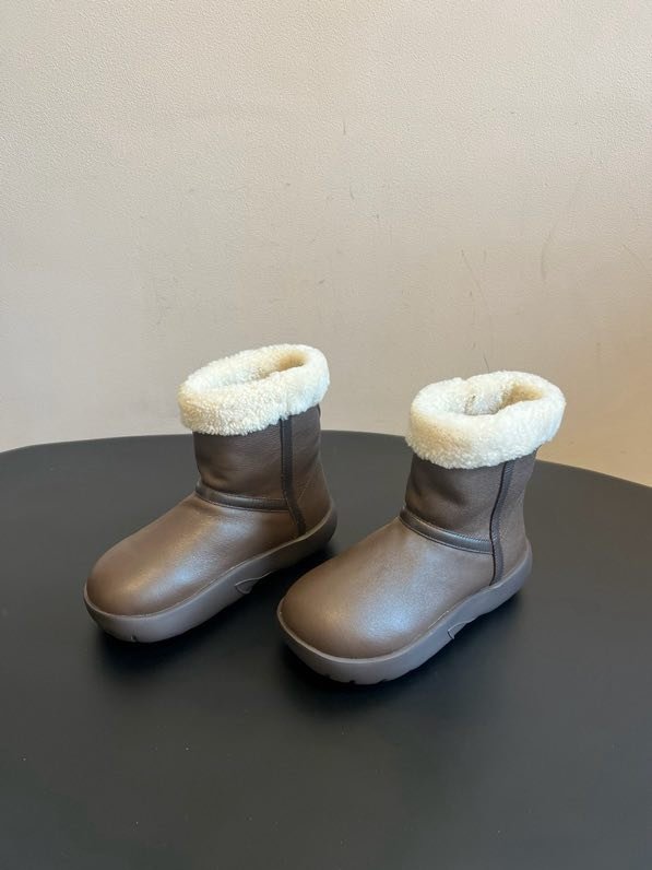 Кожаные женские ботинки на меху фото 4