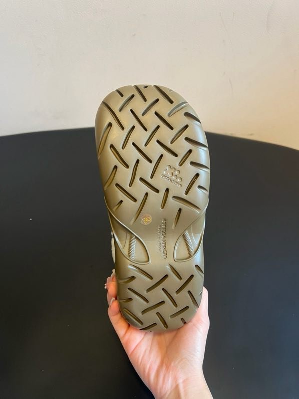 Leather women's boots on fur фото 5