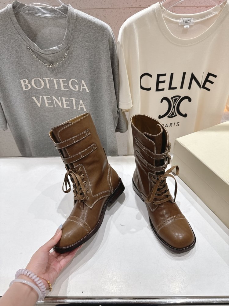 Кожаные женские ботинки на шнуровке фото 4