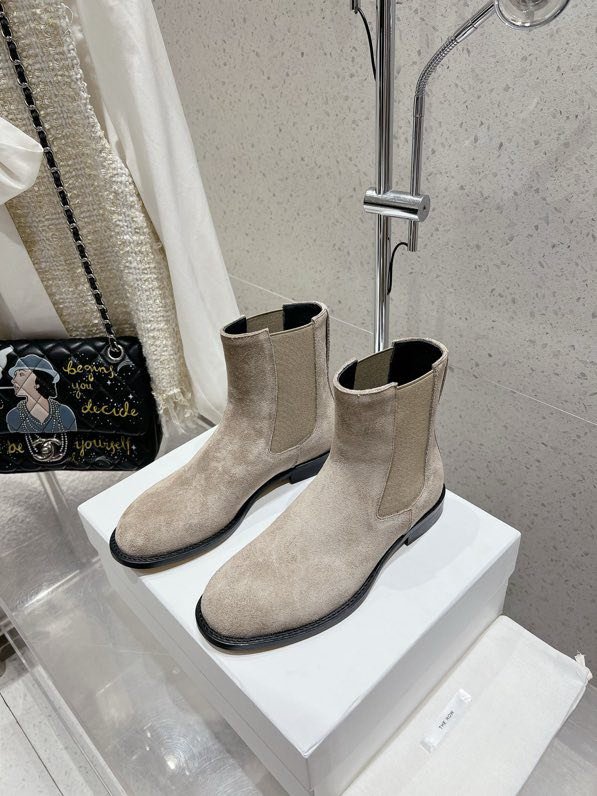 Кожаные женские ботинки