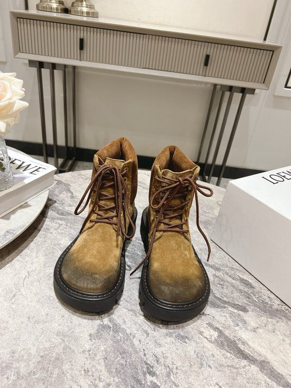 Leather women's boots фото 2