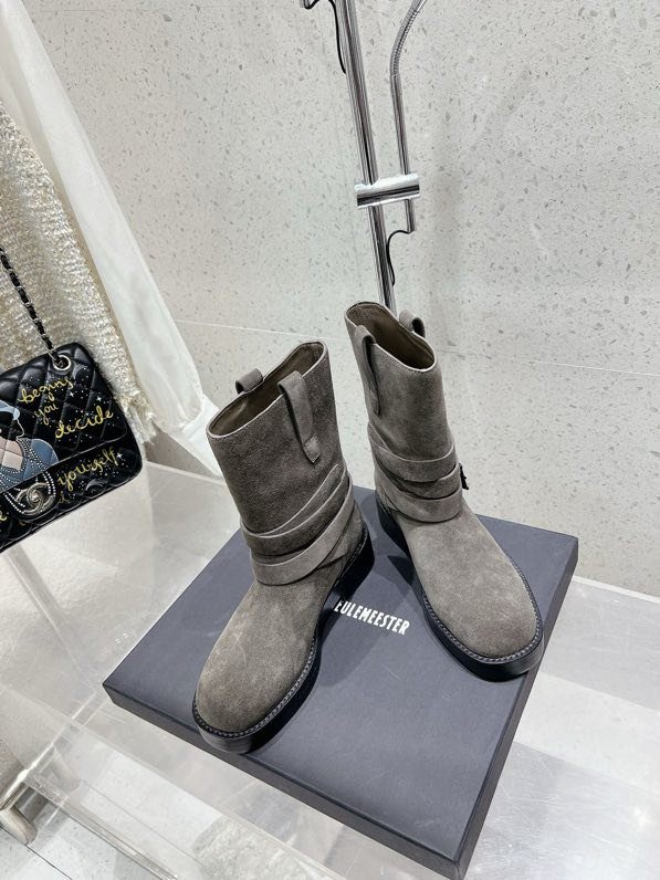 Кожаные женские ботинки фото 2