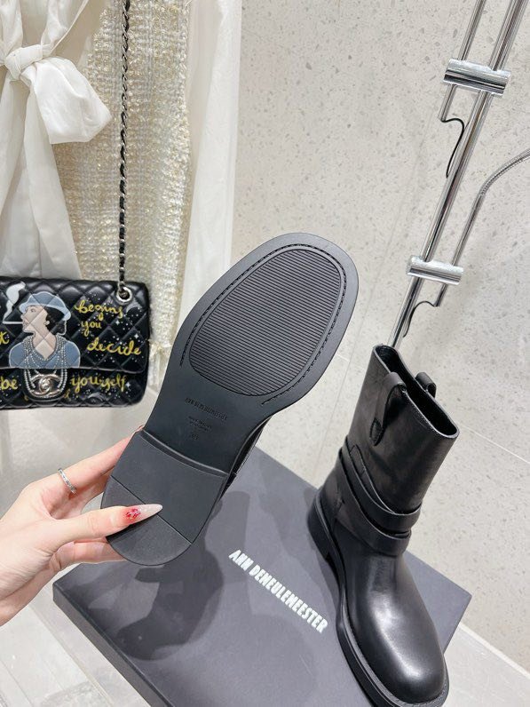 Кожаные женские ботинки фото 3