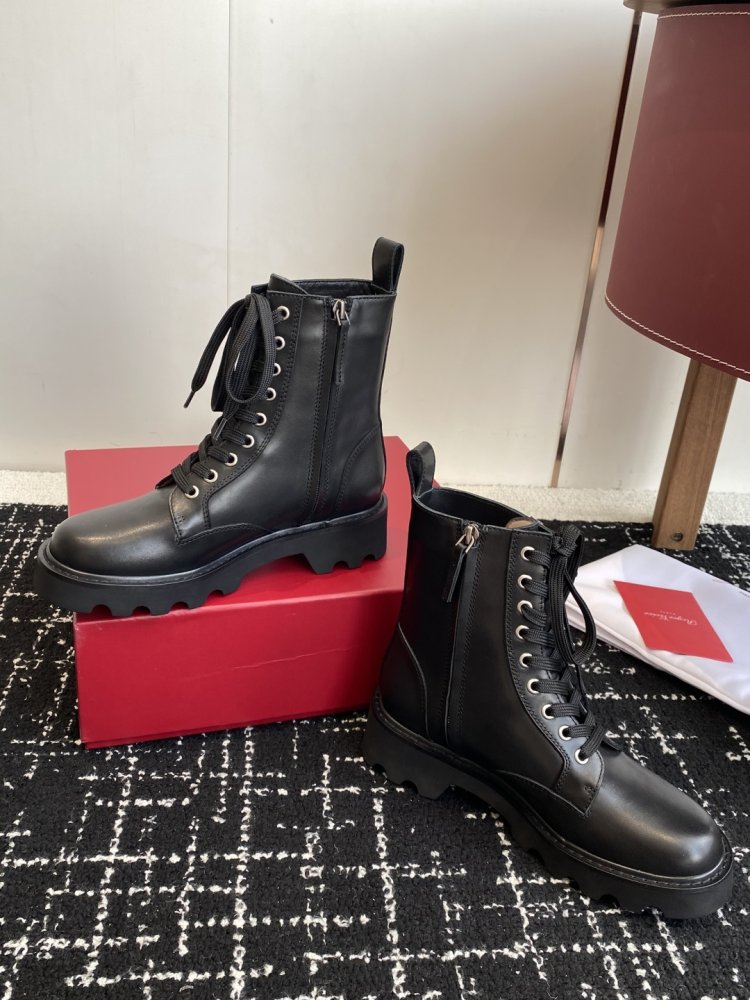 Leather women's boots фото 5