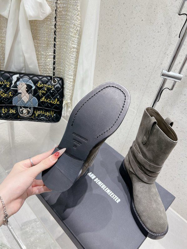 Кожаные женские ботинки фото 9